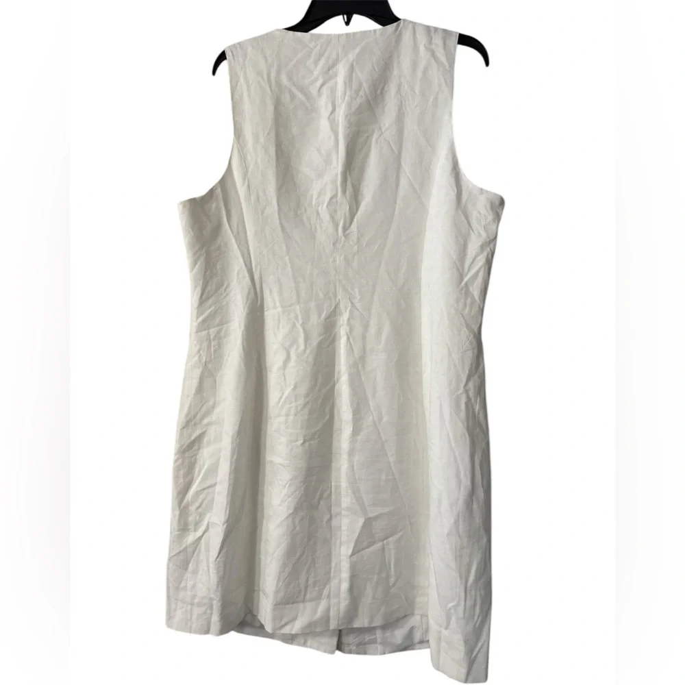 White Sleeveless Button-Down Dress NWT - Picture 2 of 3